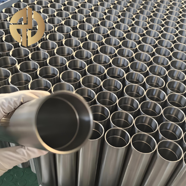 tubes en alliage de titane