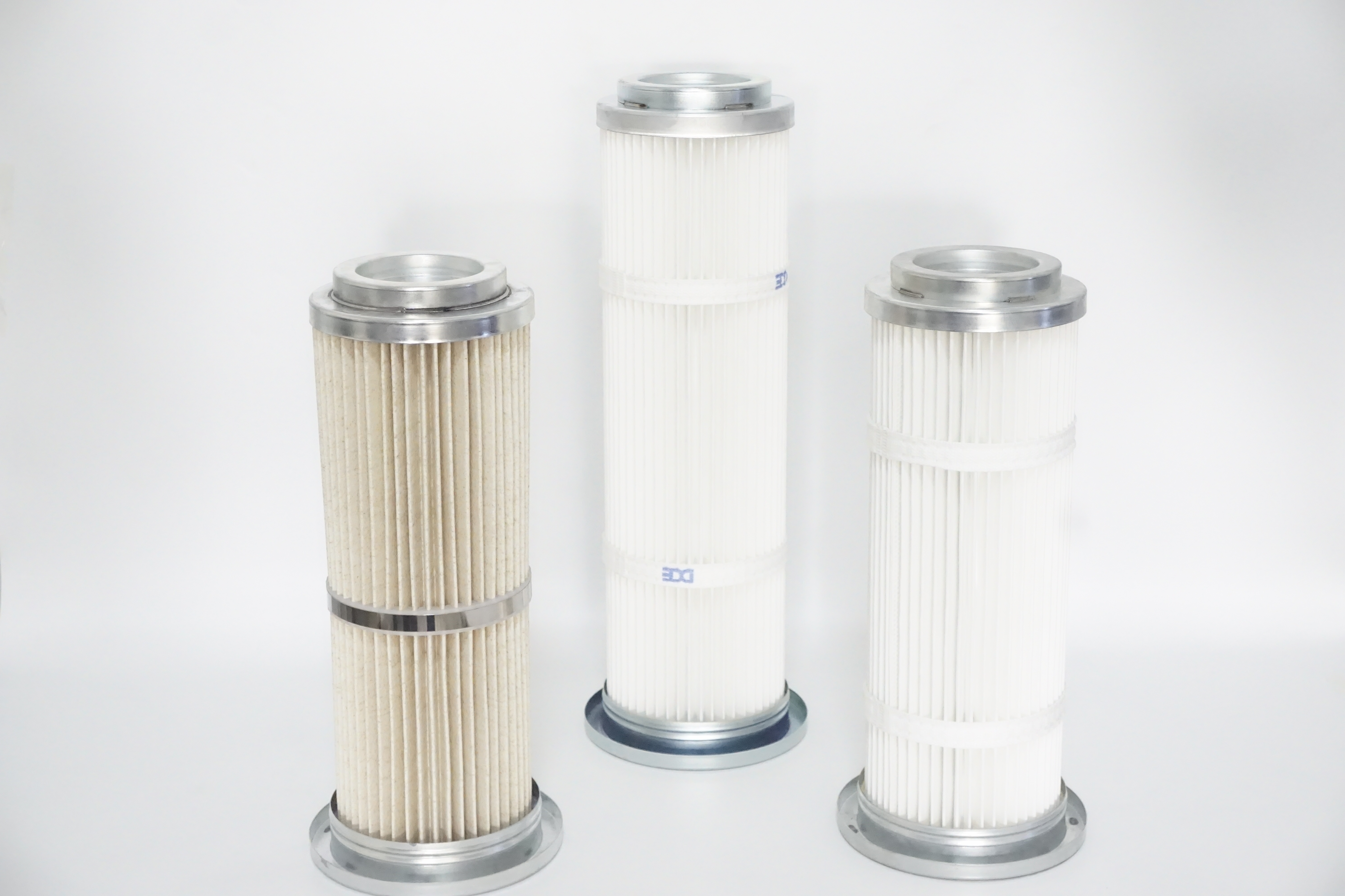 Low pressure differential cartridges