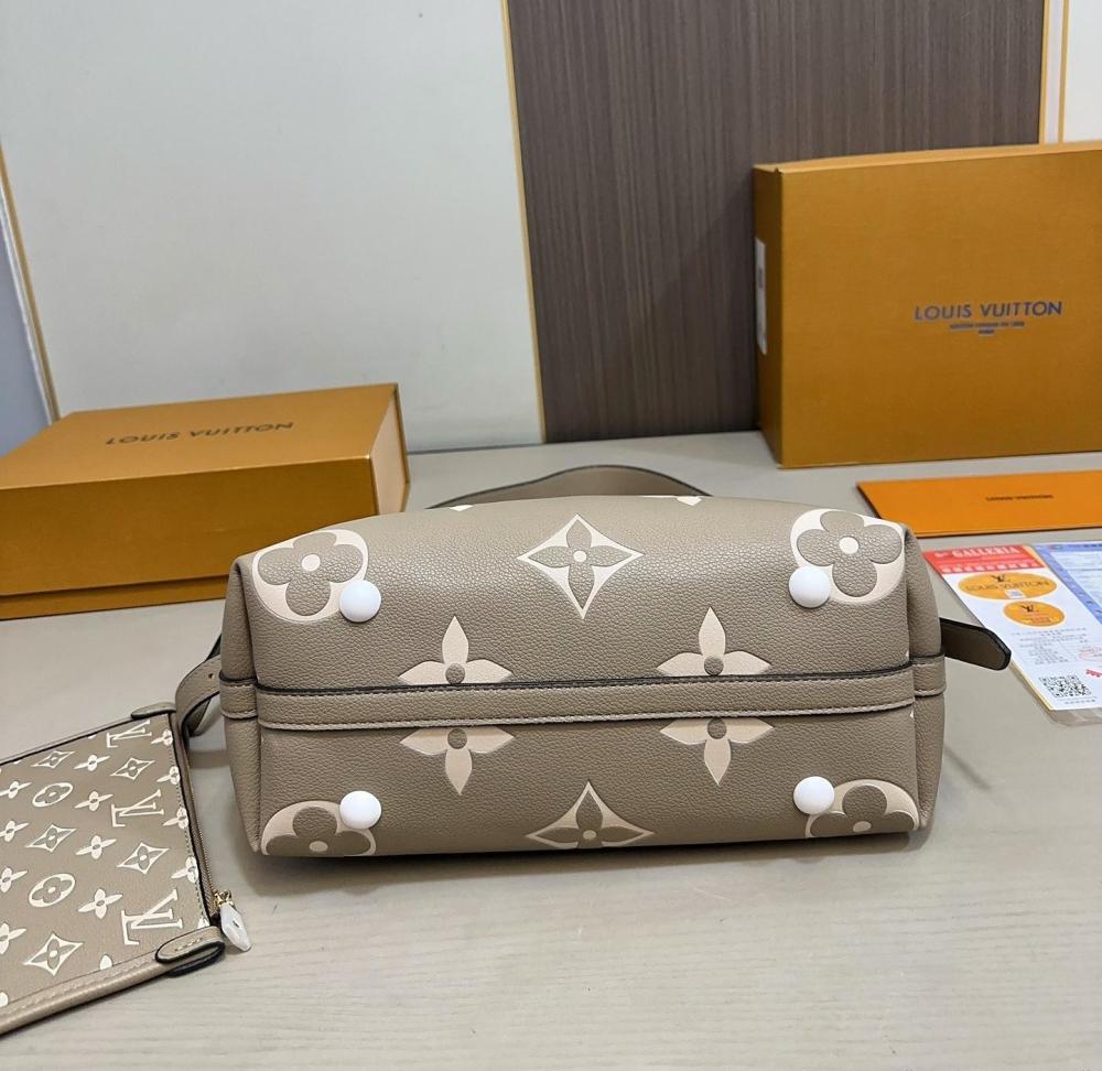 LV Carryall