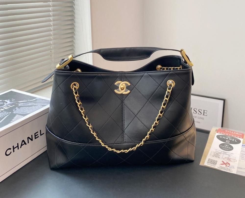 Chanel Shoulder Bag