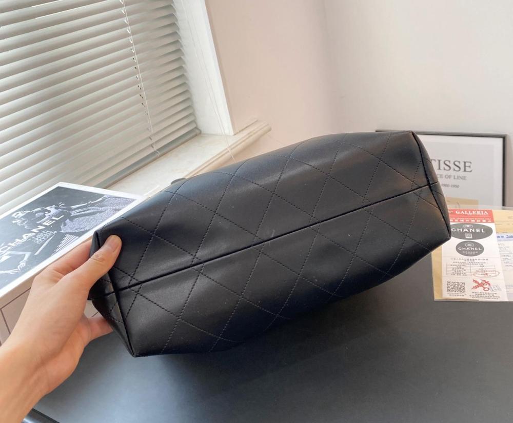 Chanel Shoulder Bag
