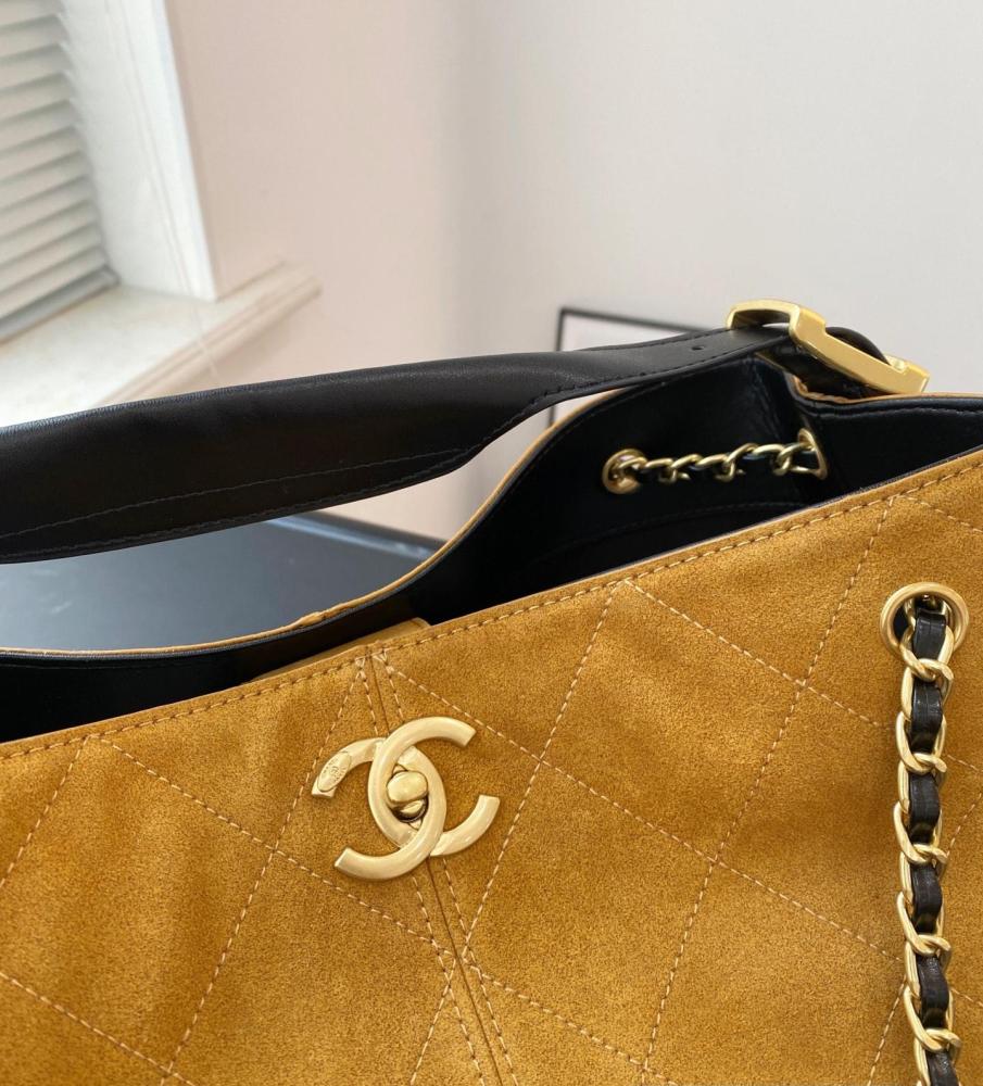 Chanel Shoulder Bag