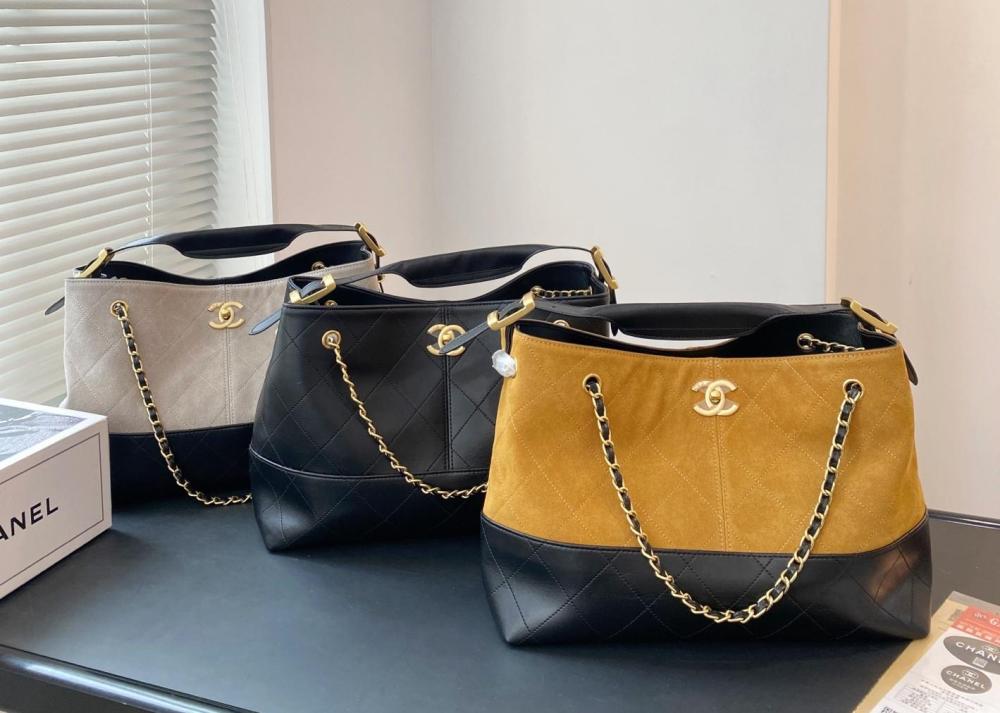 Chanel Shoulder Bag