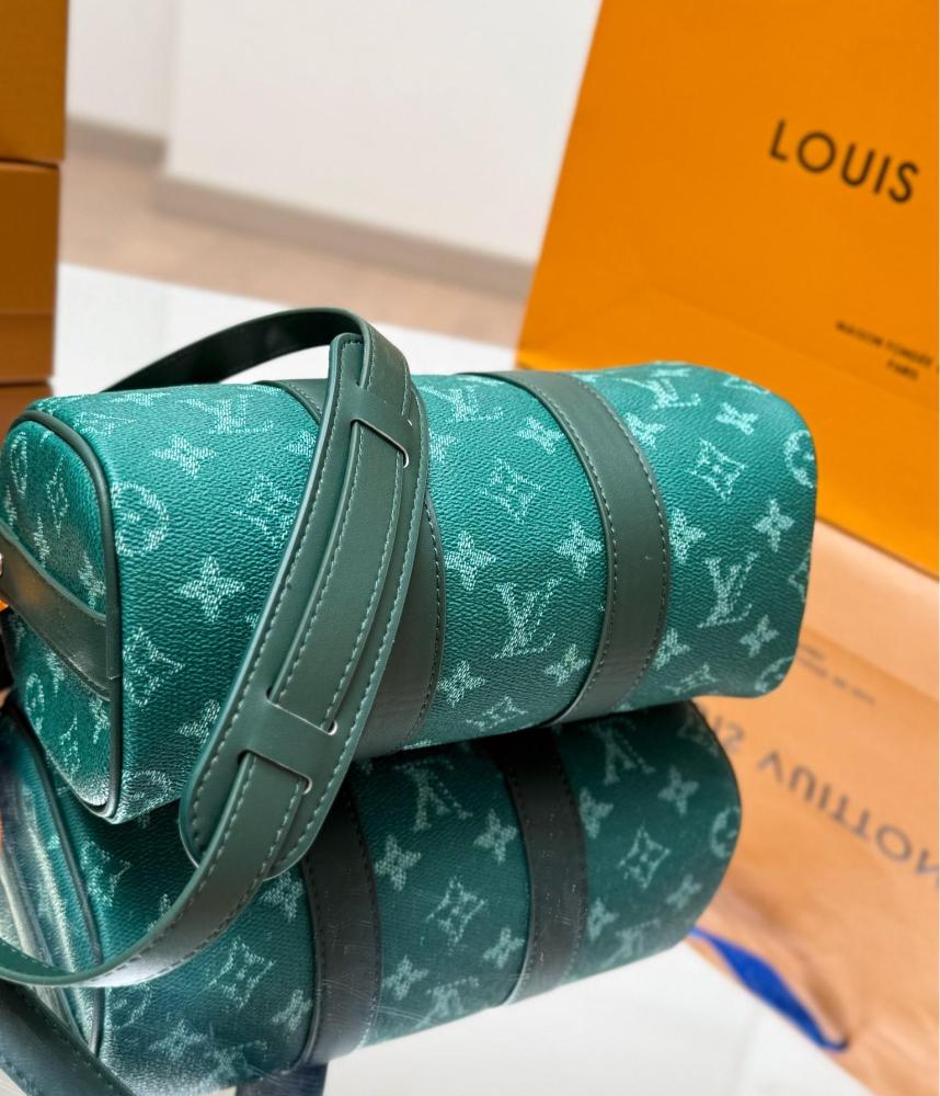 LV Keepall