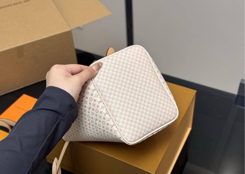 LV All In BB