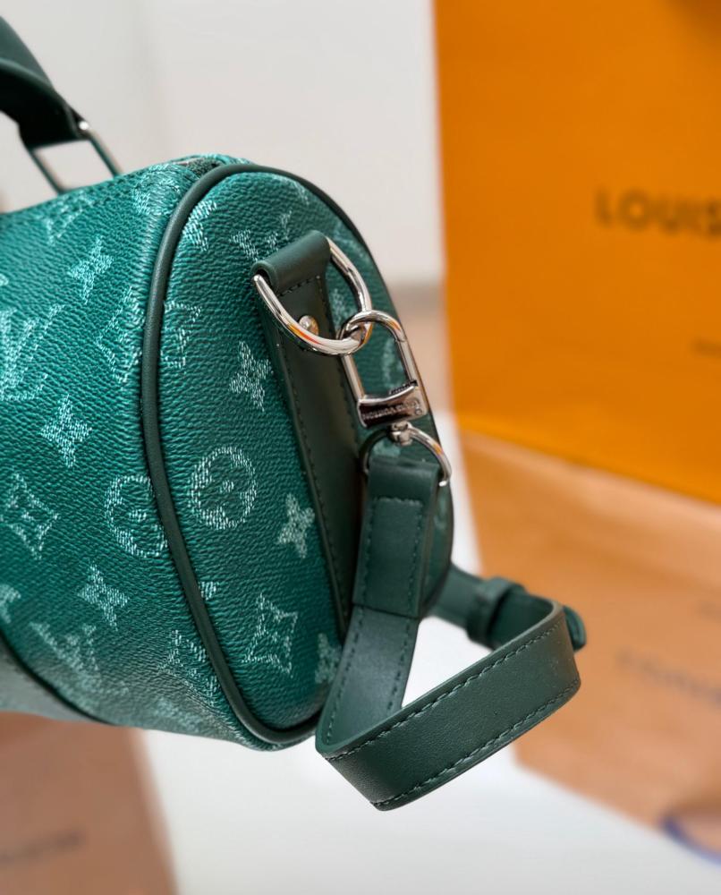 LV Keepall