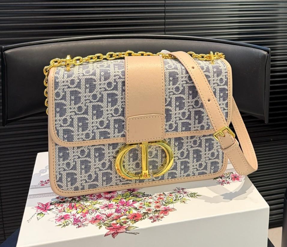 Dior Montaigne