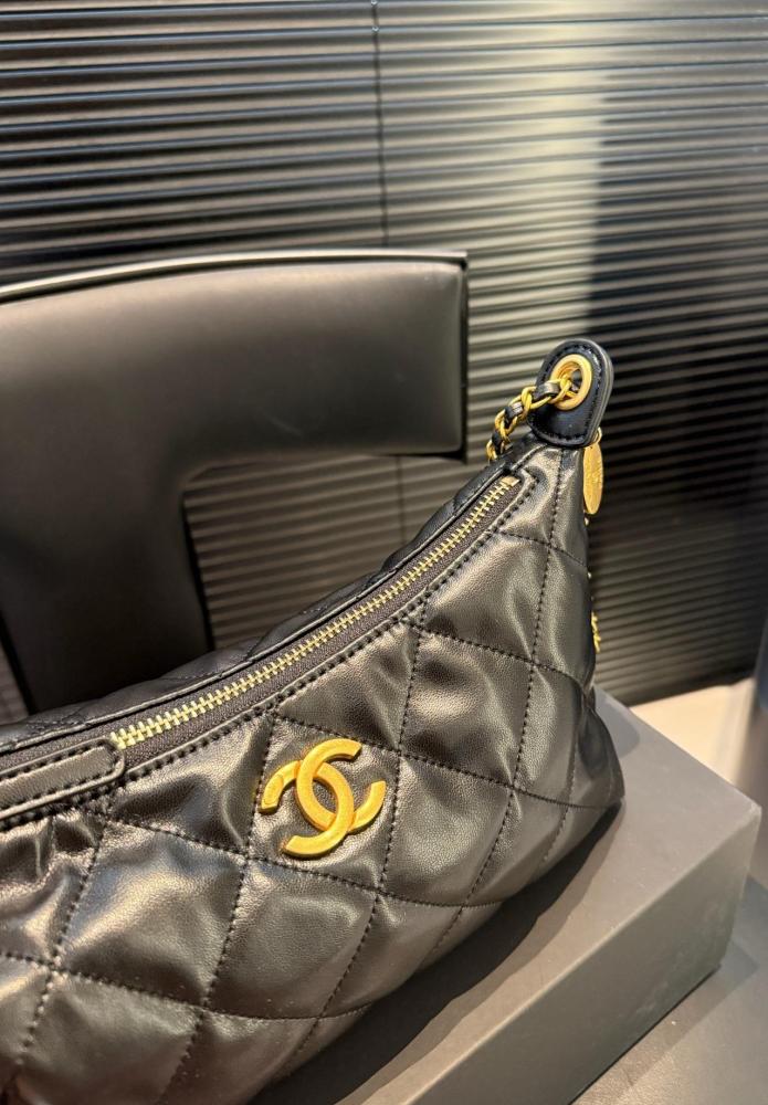 Chanel Hobo Handbag