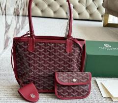 Wine red