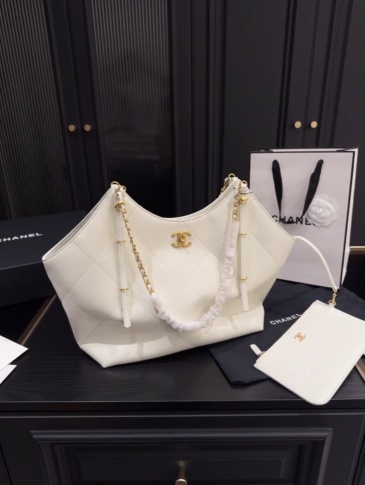 Chanel Hobo
