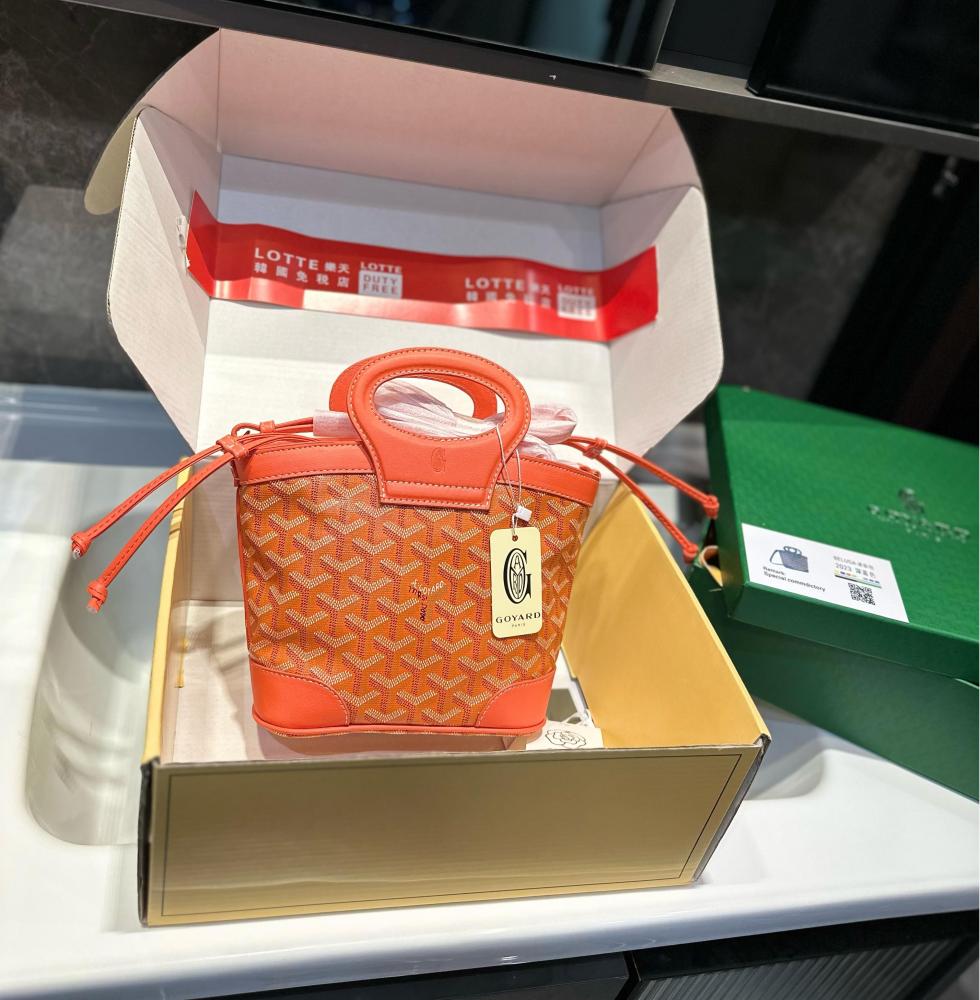 Goyard Mini beluga