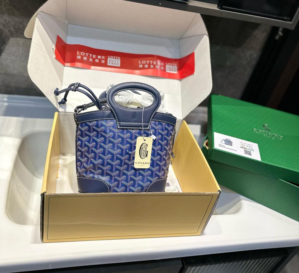 Goyard Mini beluga