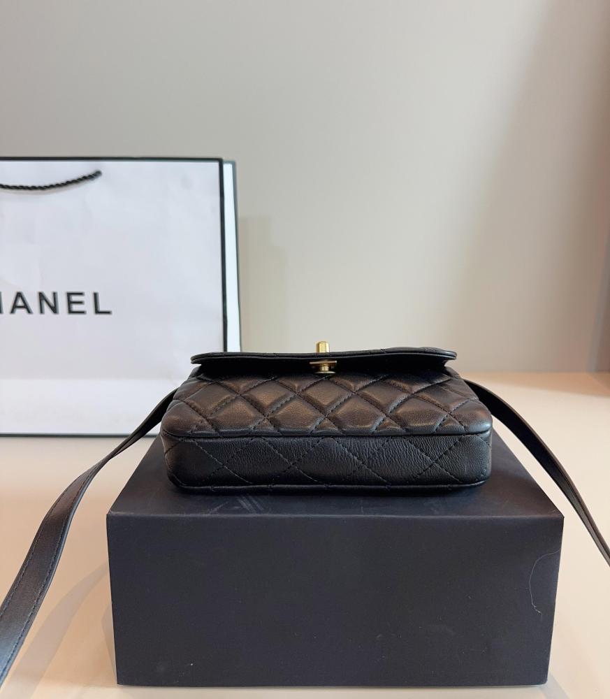 Chanel Crossbody bag