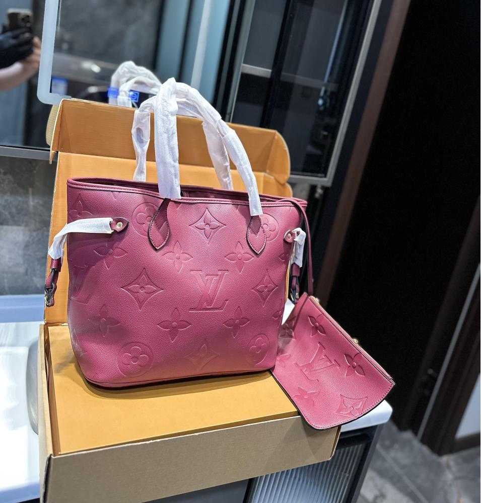 LV Neverfull