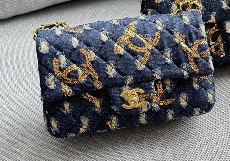 Chanel Chain bag