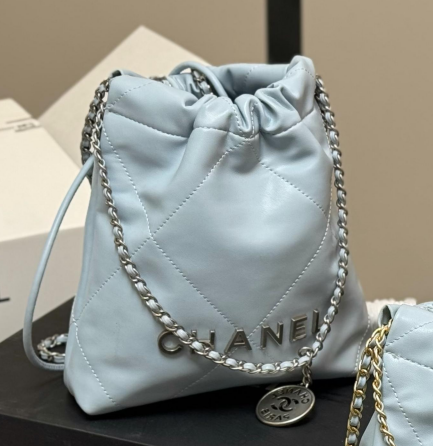 Chanel 22 Bag