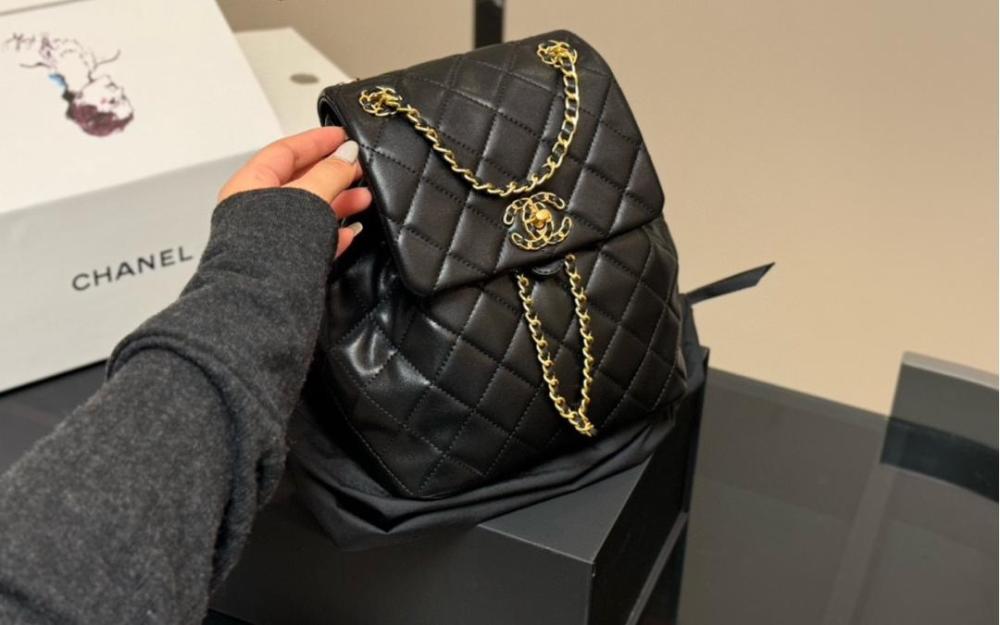 Chanel 24s