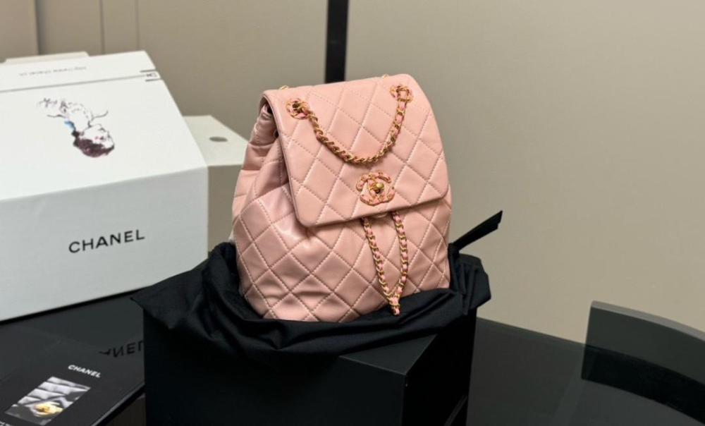 Chanel 24s