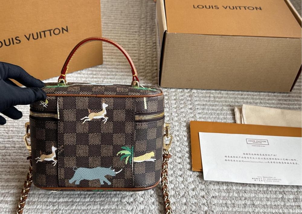 LV Vanity
