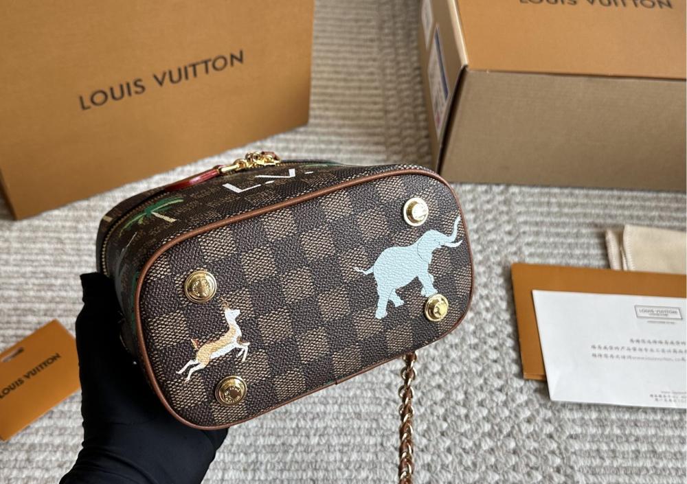 LV Vanity