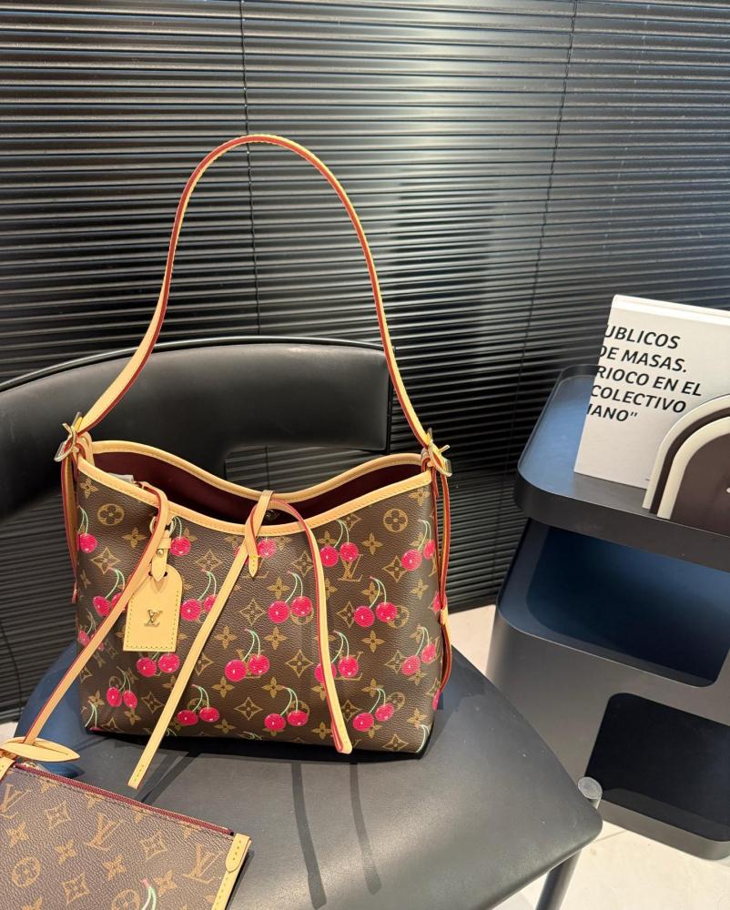 LV Carryall