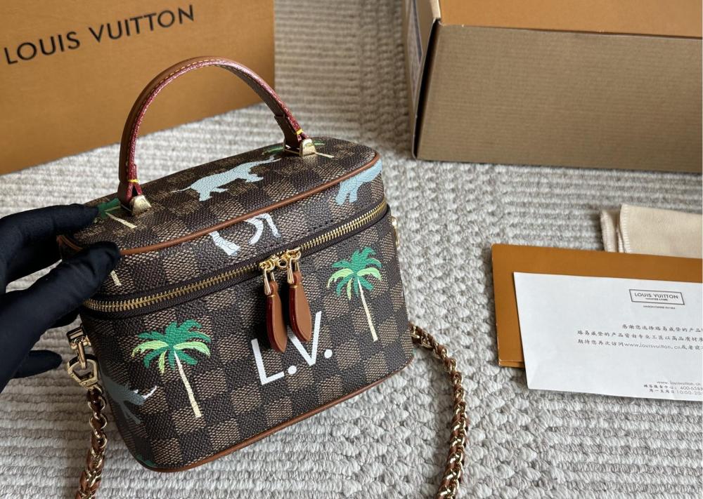 LV Vanity