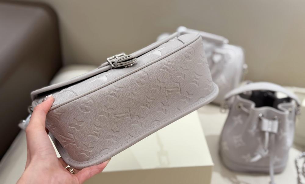 LV Diane
