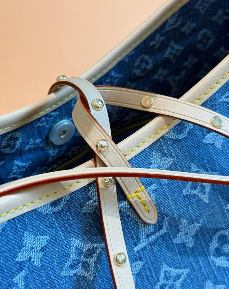 LV Carryall