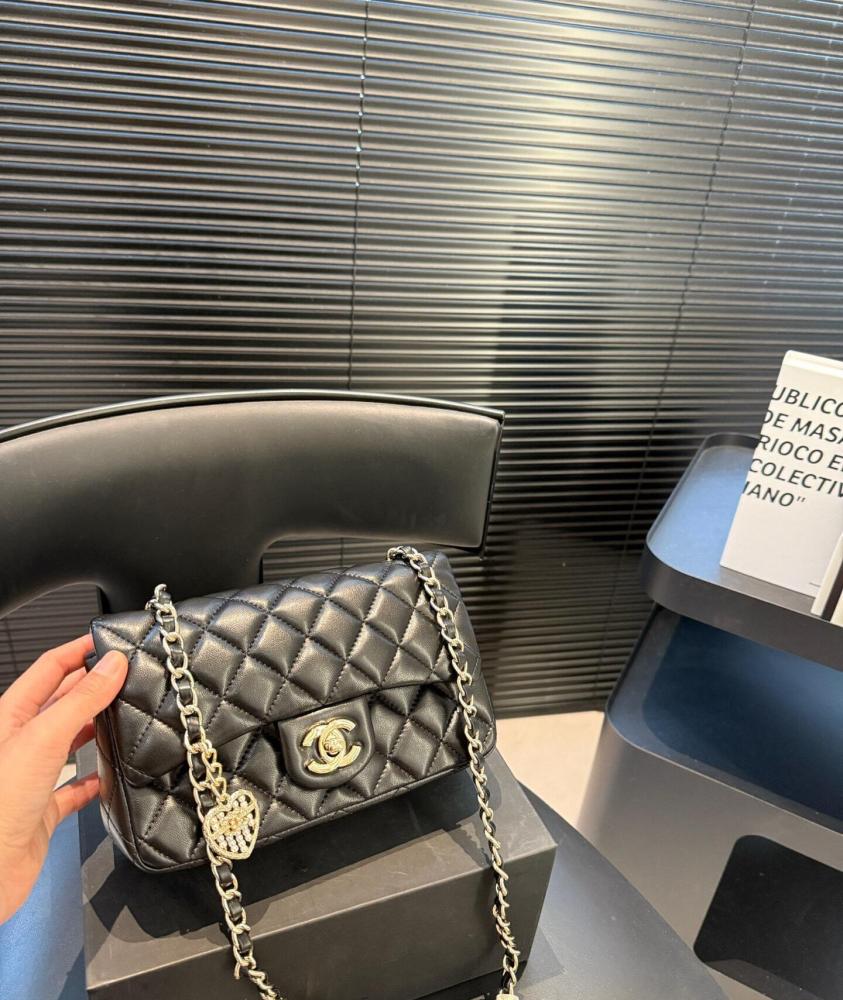 Chanel CF