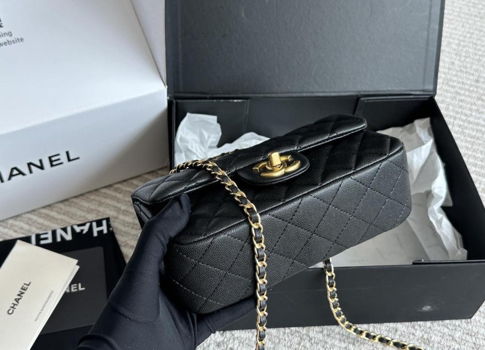 Chanel 25B