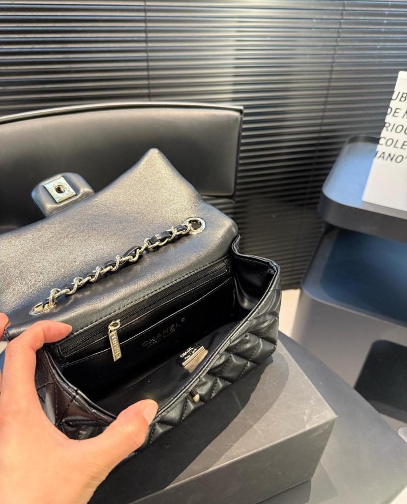 Chanel CF