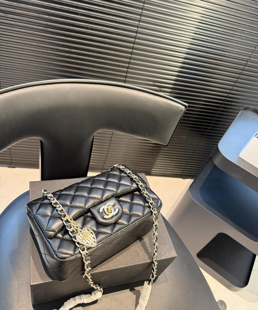 Chanel CF