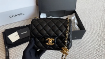 Chanel CF