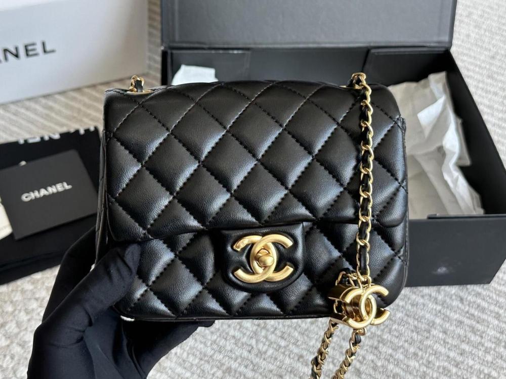 Chanel CF