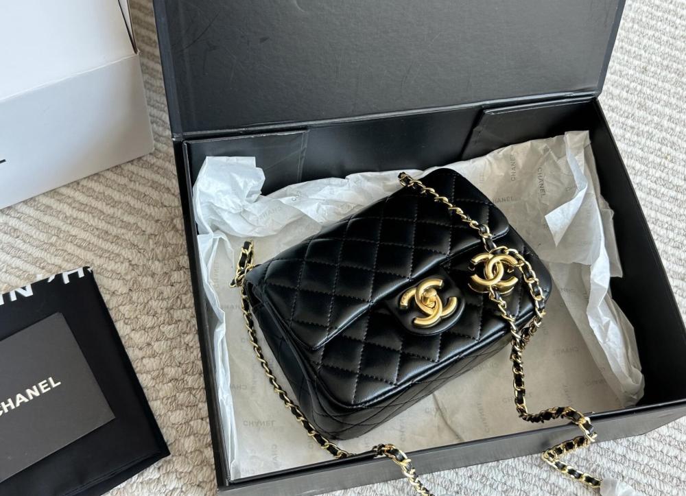 Chanel CF