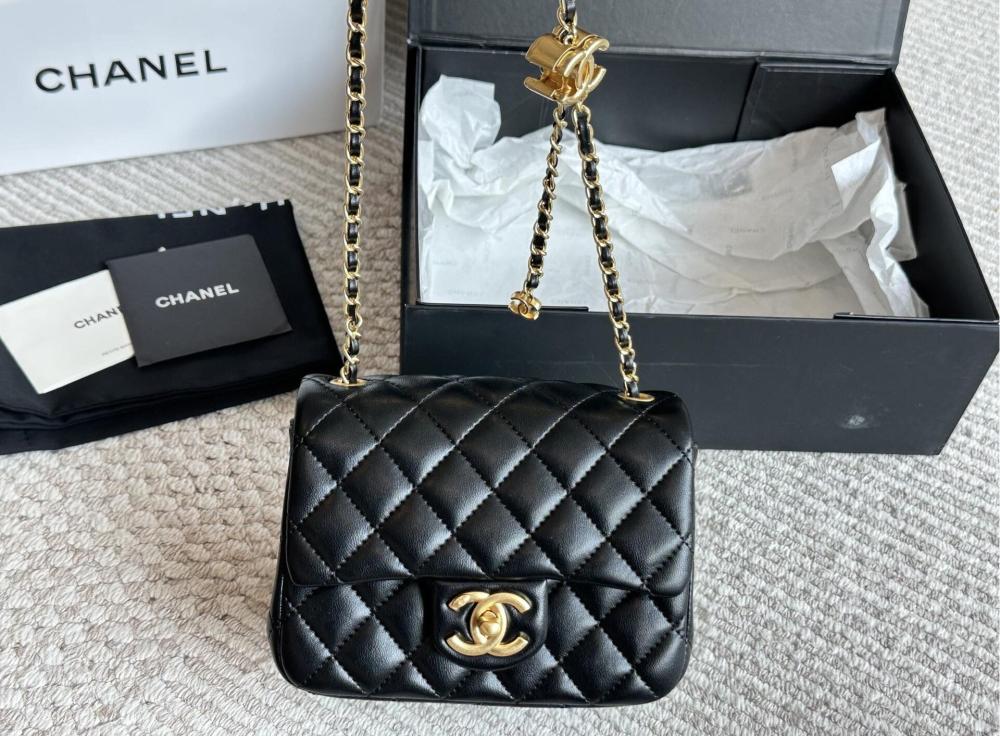 Chanel CF
