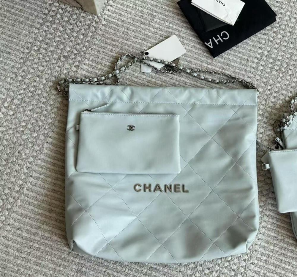 Chanel 22 Bag
