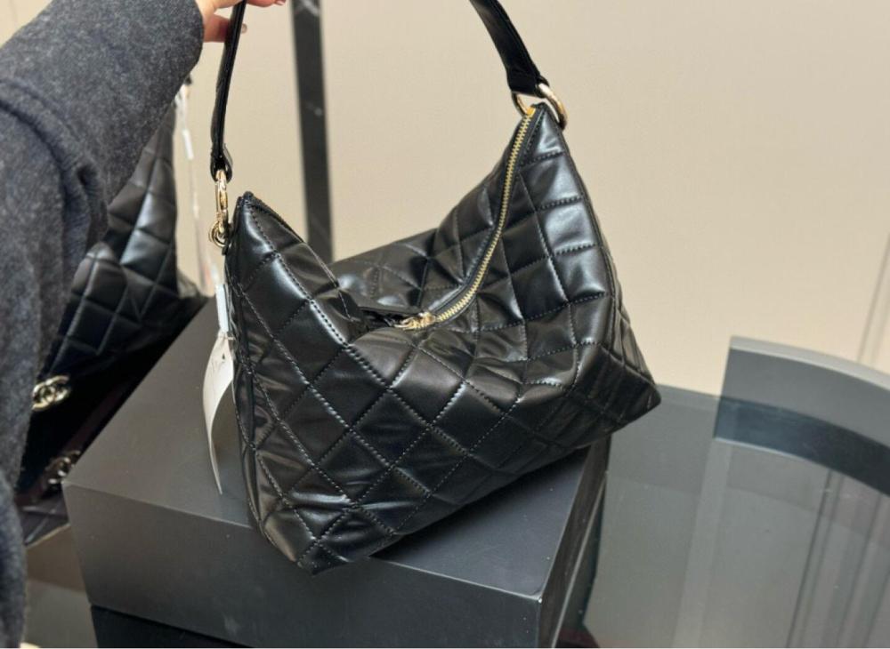 Chanel Hobo