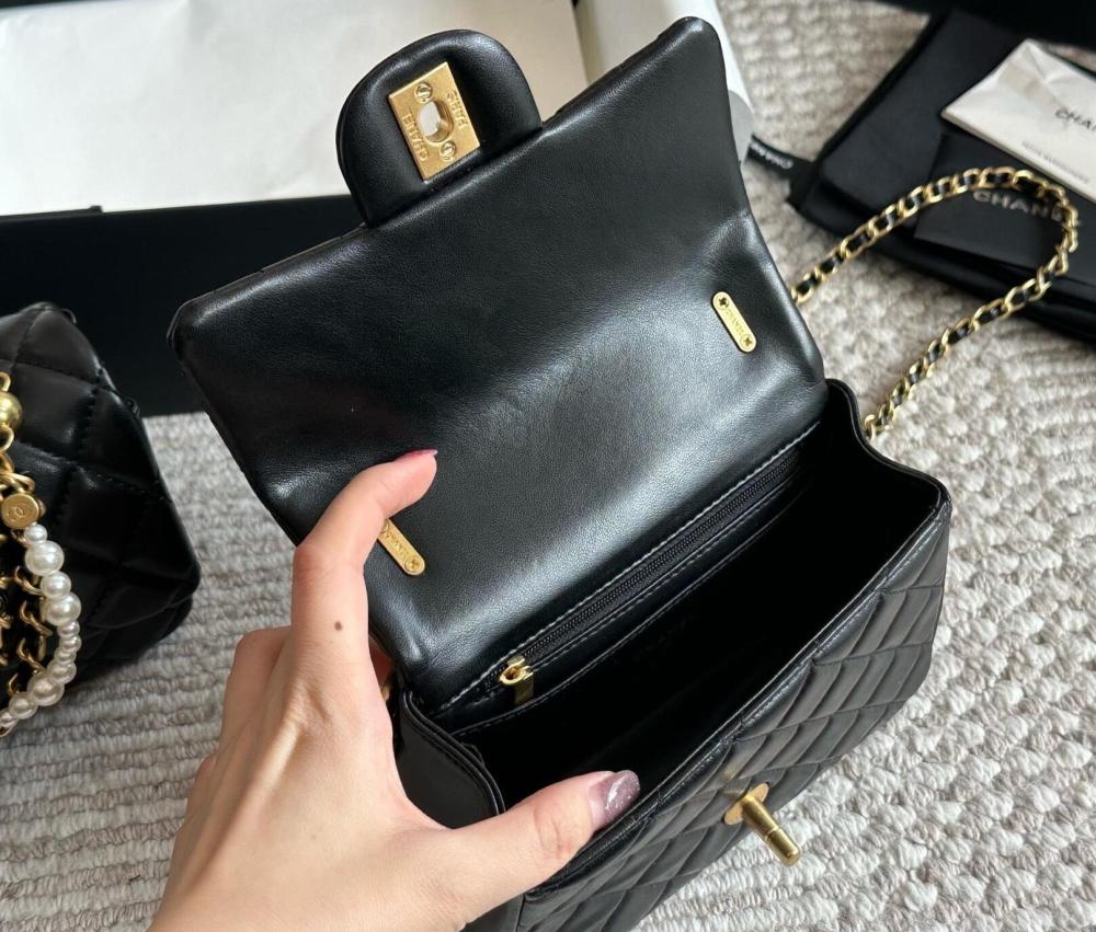 Chanel 24p