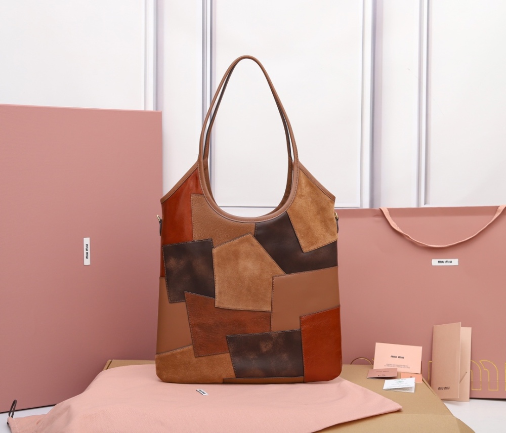 MiuMiu hobo