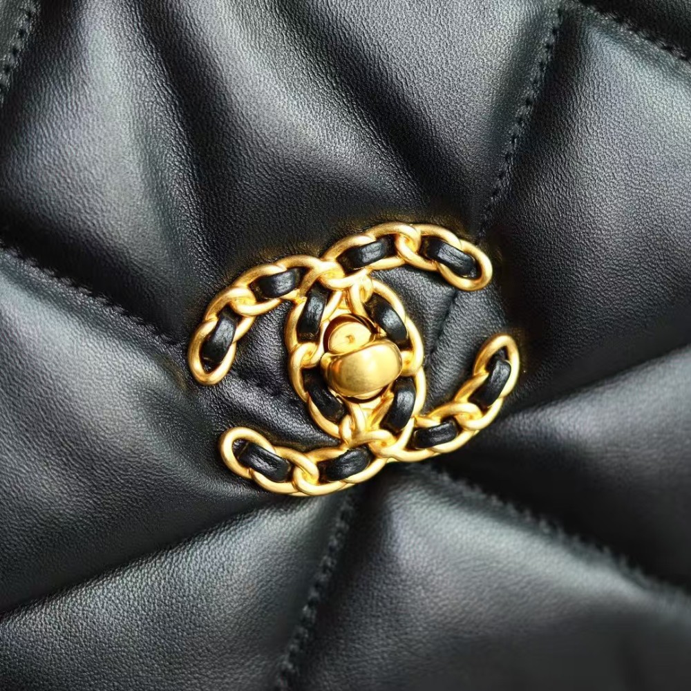 Chanel 19 bag