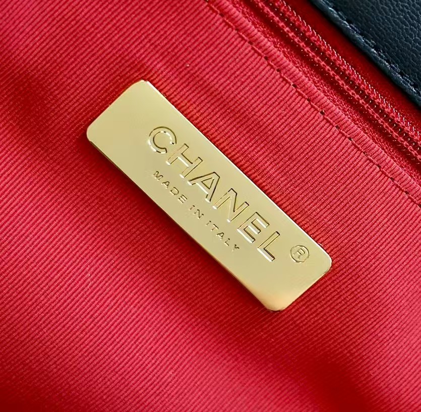Chanel 19 bag