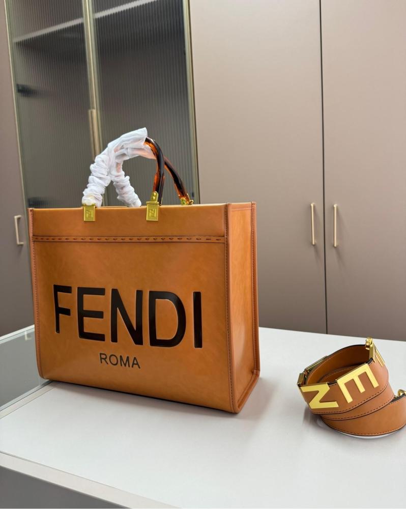 Fendi tote