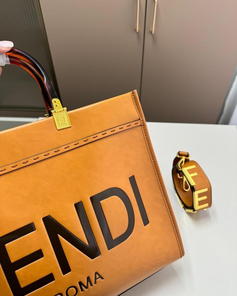 Fendi tote