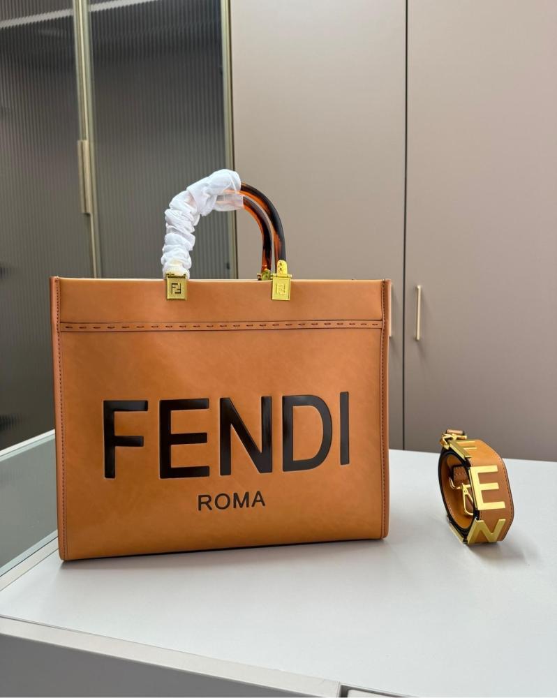 Fendi tote