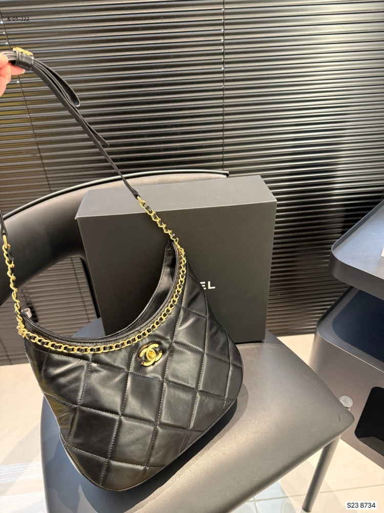 Chanel 25 hobo