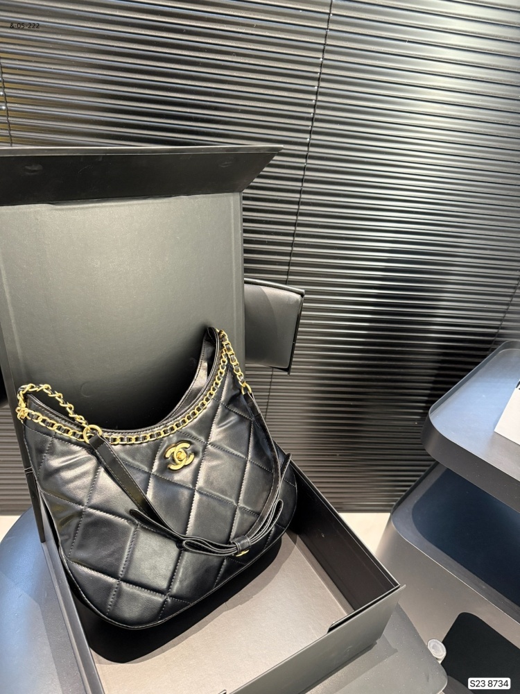 Chanel 25 hobo