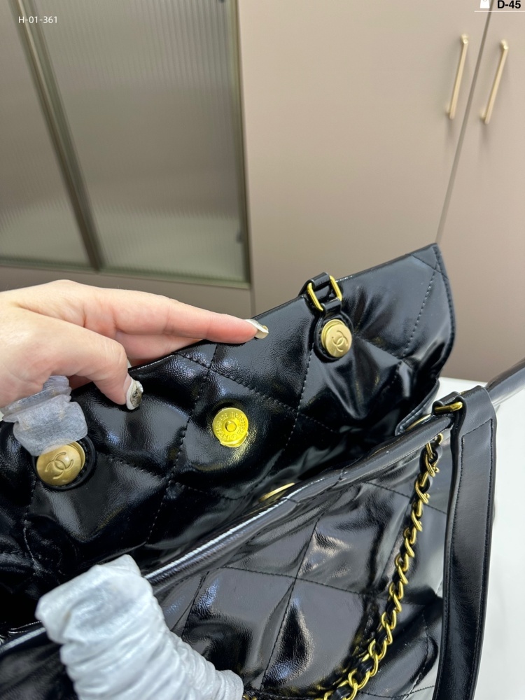 Chanel Tote