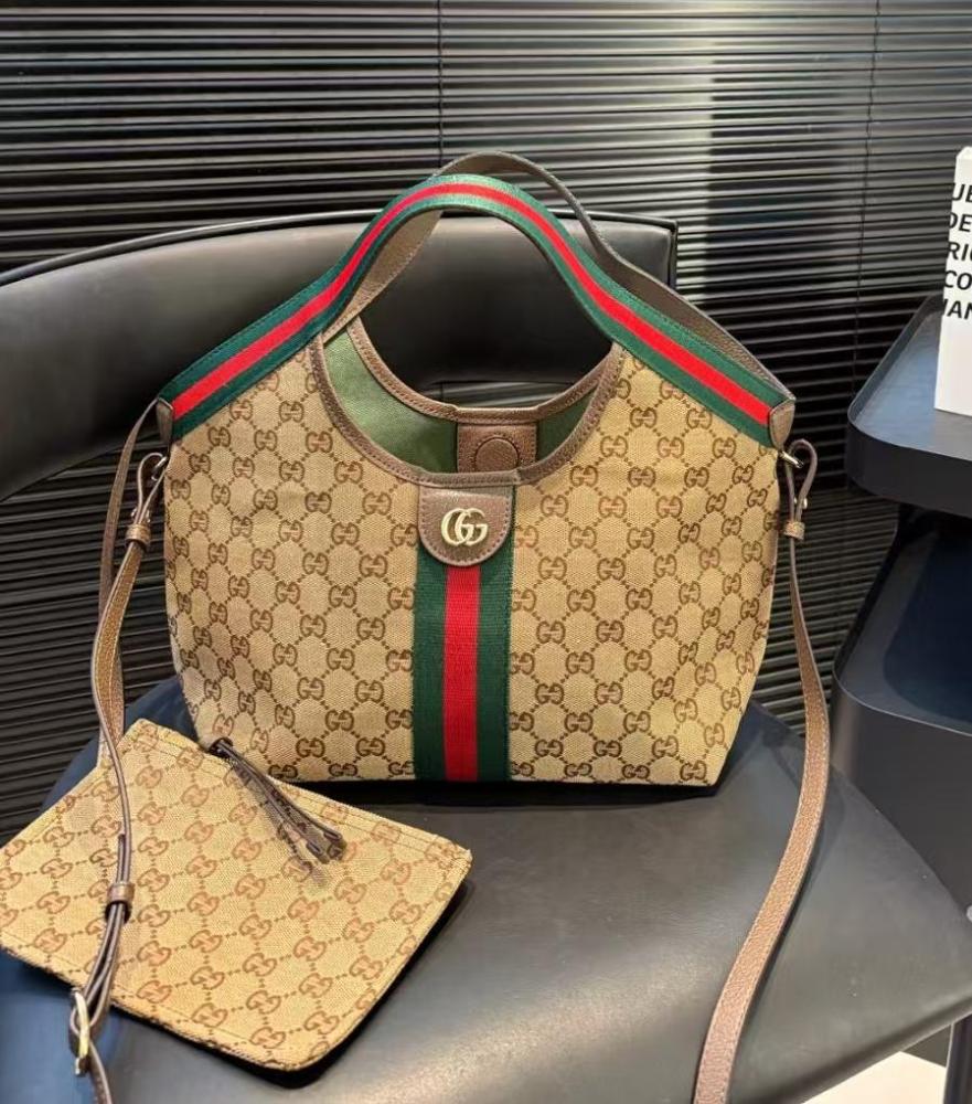 Gucci Giglio