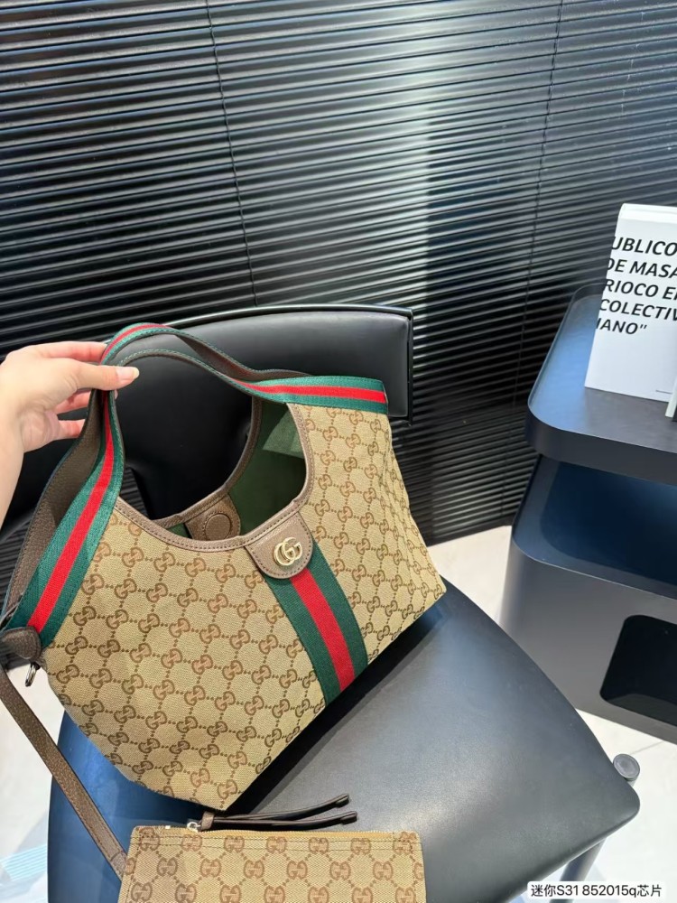 Gucci Giglio